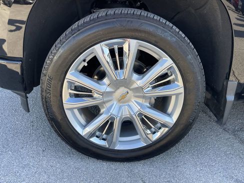 Certified 2025 Chevrolet Silverado 1500 High Country image 34