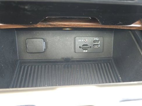 Used 2015 Ford F150 Lariat w/ Equipment Group 502A Luxury image 15