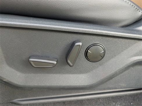 New 2026 Ford F250 Lariat w/ FX4 Off-Road Package image 25