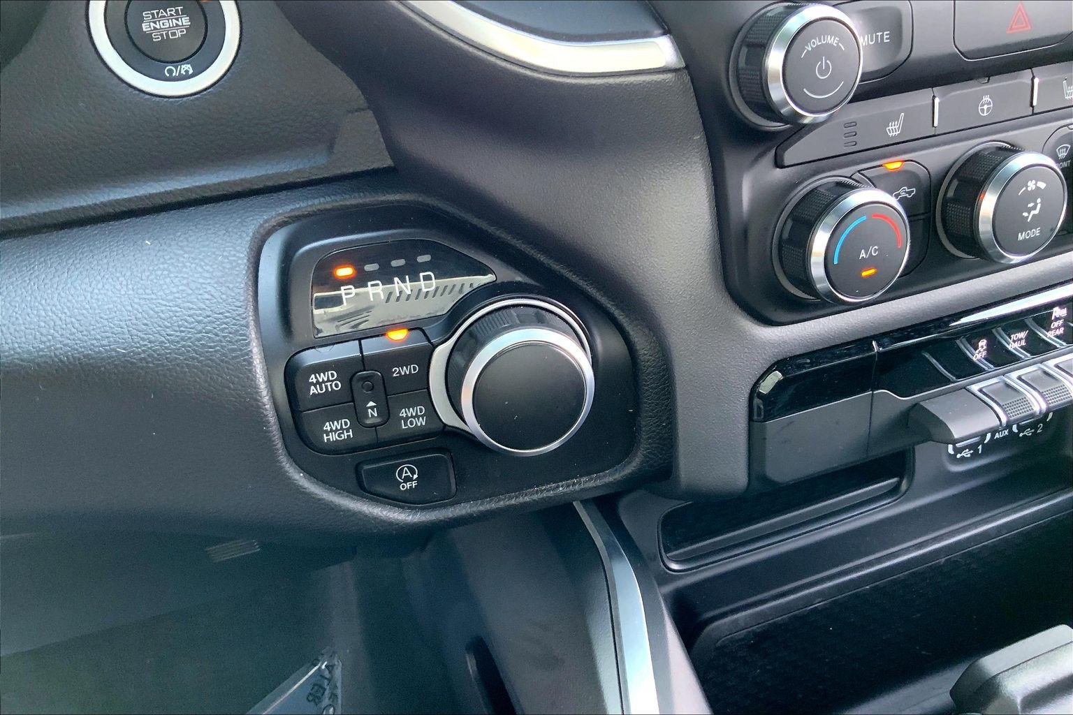 Certified 2022 RAM 1500 Big Horn AWD/4WD image 16