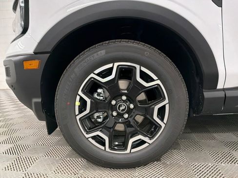 New 2025 Ford Bronco Sport Outer Banks w/ Outer Banks Tech Package+ image 13