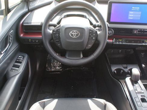 Used 2024 Toyota Prius Prime Premium w/ Advanced Technology Package FWD image 5