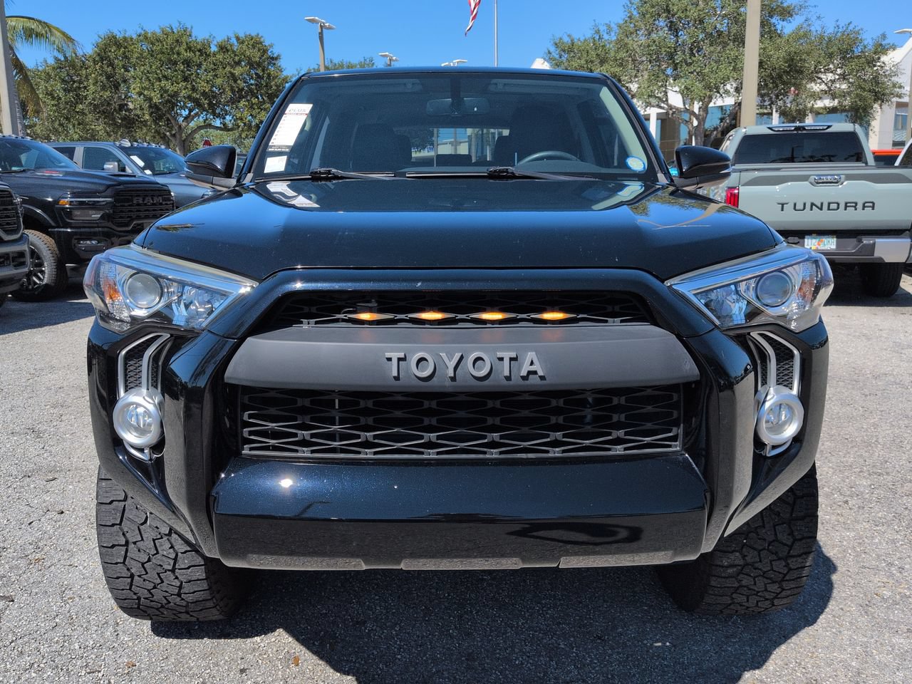 Used 2017 Toyota 4Runner SR5 Premium RWD image 3