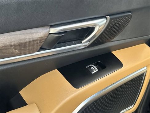 Used 2022 Kia Telluride SX w/ Towing Package image 13