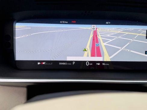 Used 2019 Land Rover Range Rover HSE image 25