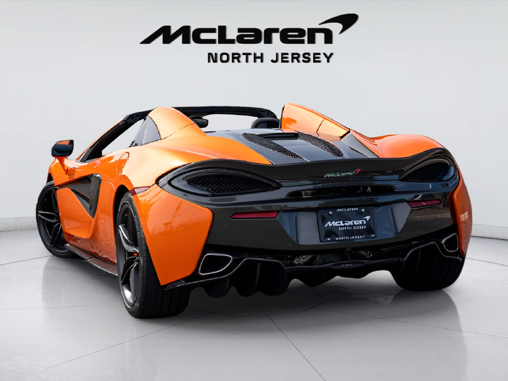 Used 2018 McLaren 570S Spider RWD image 9