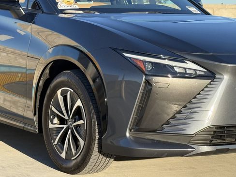 Certified 2023 Lexus RZ 450e Premium image 4