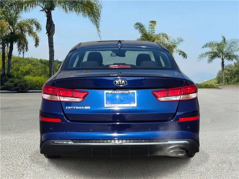 Used 2020 Kia Optima LX image 5