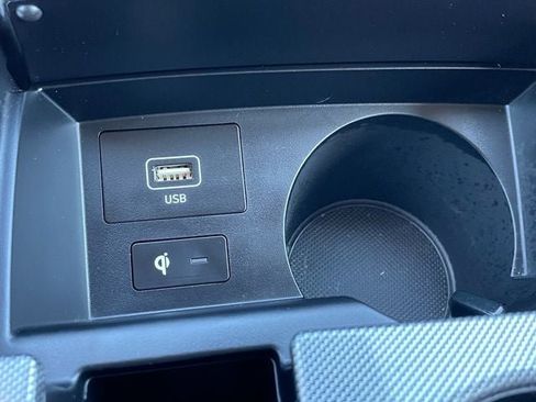 Used 2023 Hyundai Santa Fe Limited image 13