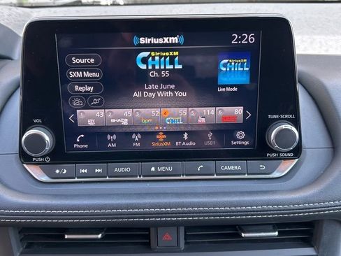 Used 2024 Nissan Rogue SV image 14