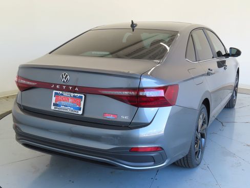 New 2025 Volkswagen Jetta SE FWD image 3
