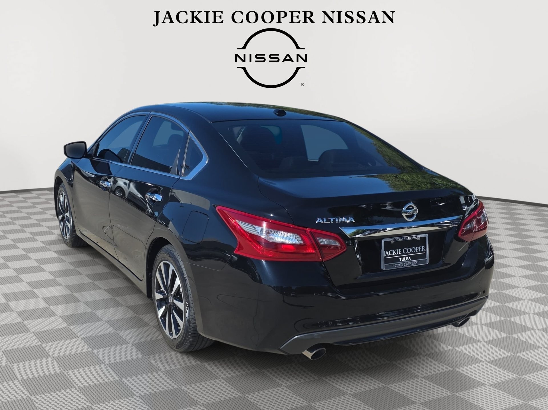 Used 2018 Nissan Altima 2.5 SL FWD image 7