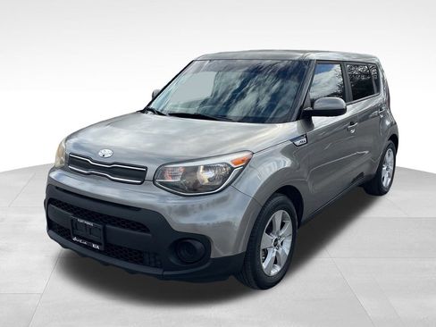 Used 2018 Kia Soul Base image 1