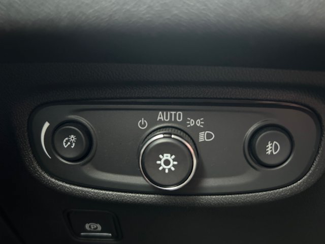 Used 2020 GMC Terrain SLT w/ Preferred Package AWD/4WD image 29