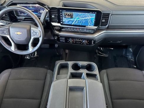 Used 2025 Chevrolet Silverado 1500 LT AWD/4WD image 15