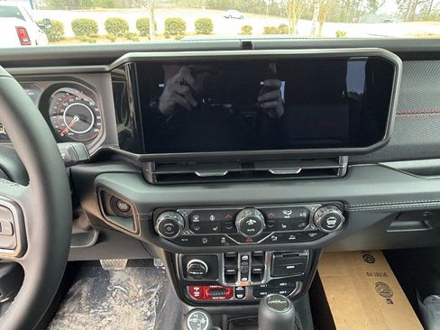 New 2026 Jeep Gladiator Rubicon image 27