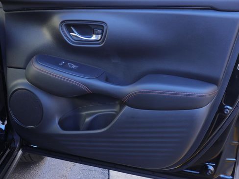 Used 2025 Honda HR-V Sport image 16