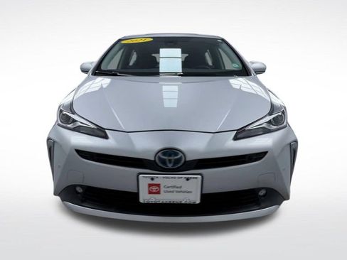 Certified 2021 Toyota Prius LE AWD/4WD image 4