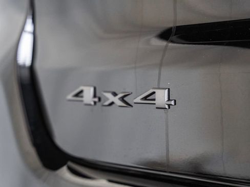 New 2025 Jeep Compass Limited w/ Sun & Sound Group image 7