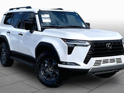 Used 2024 Lexus GX 550 AWD/4WD image 2