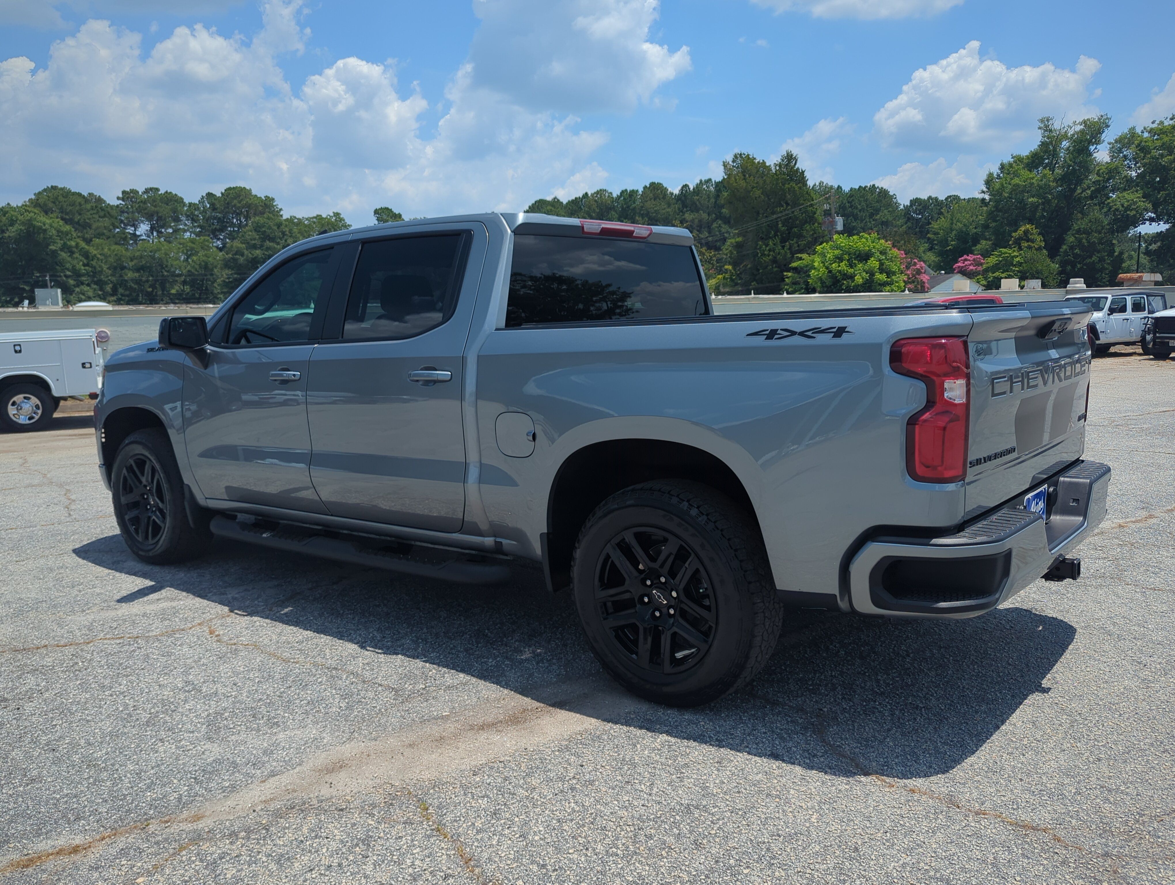 Used 2024 Chevrolet Silverado 1500 RST w/ Rally Edition AWD/4WD image 5