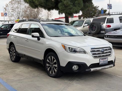 Used 2015 Subaru Outback 3.6R Limited image 4