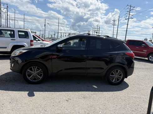 Used 2014 Hyundai Tucson AWD image 3