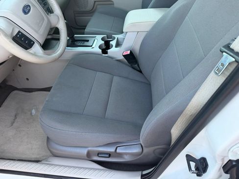 Used 2010 Ford Escape XLT FWD image 19