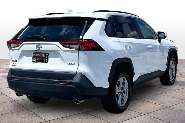 Used 2024 Toyota RAV4 XLE FWD image 14