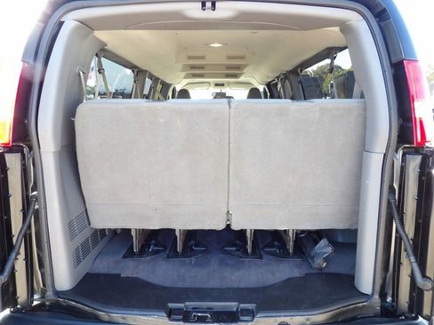 Used 2019 Chevrolet Express 3500 LS image 48