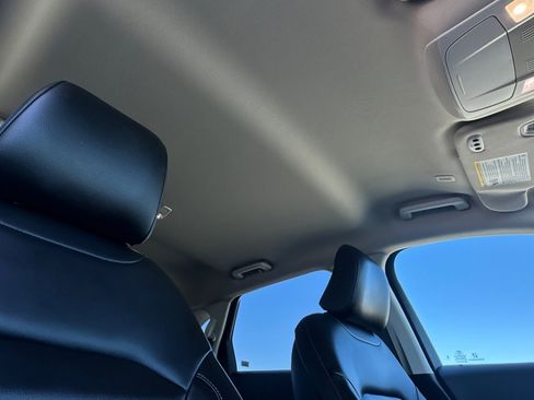 Used 2024 Ford Edge SEL w/ Convenience Package image 16