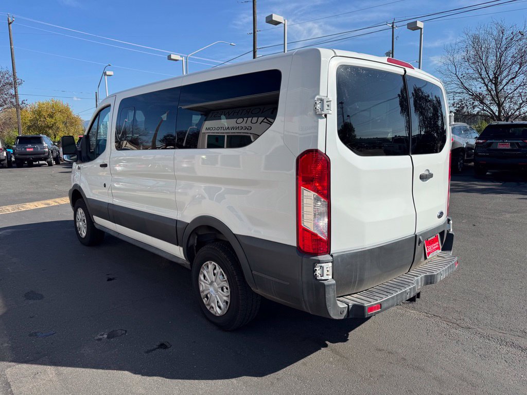 Used 2017 Ford Transit 150 XLT RWD image 5
