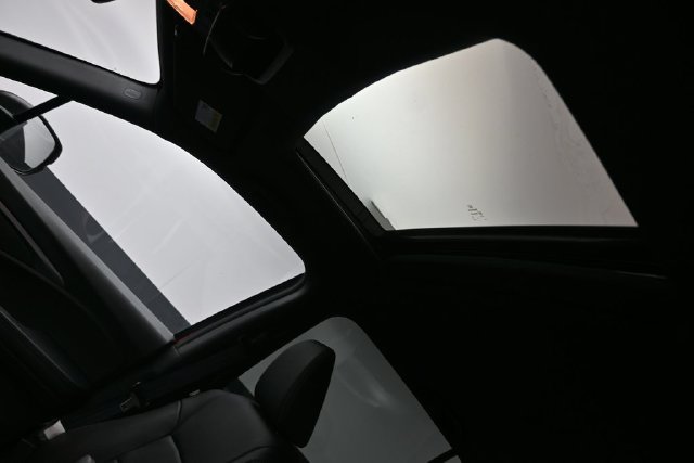 Used 2023 Honda Passport EX-L image 10