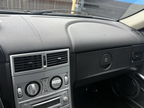 Used 2005 Chrysler Crossfire Convertible image 10