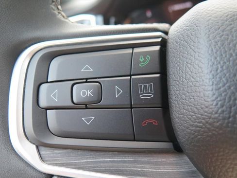 Used 2023 Jeep Wagoneer Series III w/ Premium Group I AWD/4WD image 19