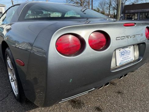 Used 2003 Chevrolet Corvette Coupe w/ Preferred Equipment Group image 45