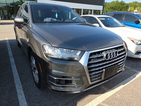 Used 2018 Audi Q7 3.0T Prestige AWD/4WD image 3