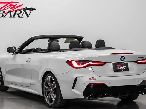 Used 2021 BMW M440i Convertible w/ Premium Package image 3
