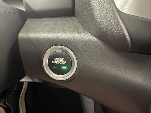 Used 2020 GMC Terrain SLT w/ Preferred Package AWD/4WD image 15