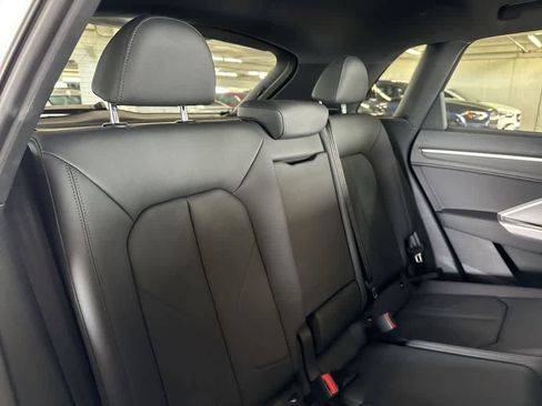 Used 2025 Audi Q3 2.0T Premium w/ Convenience Package AWD/4WD image 25
