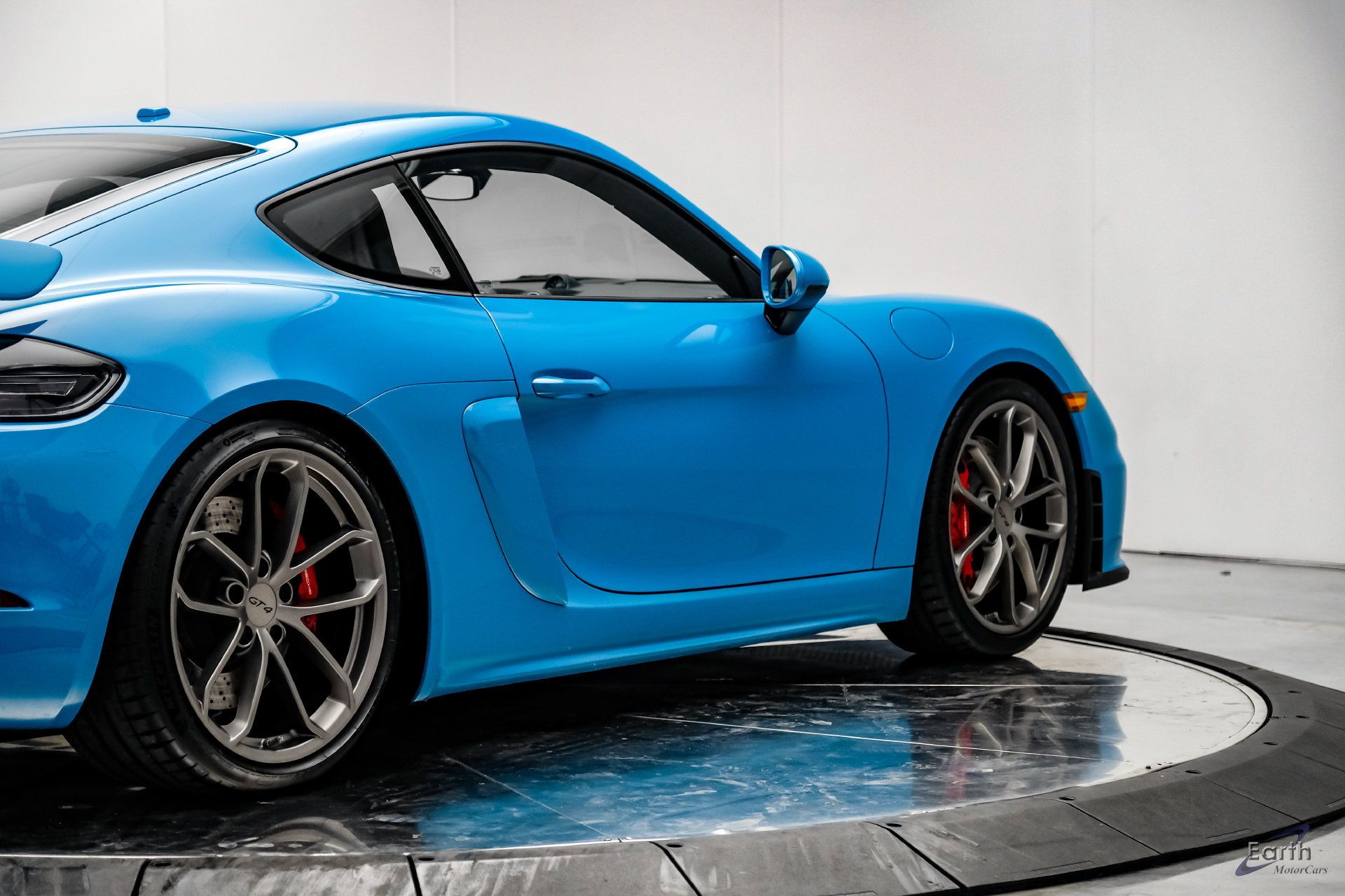 Used 2020 Porsche 718 Cayman GT4 RWD image 19