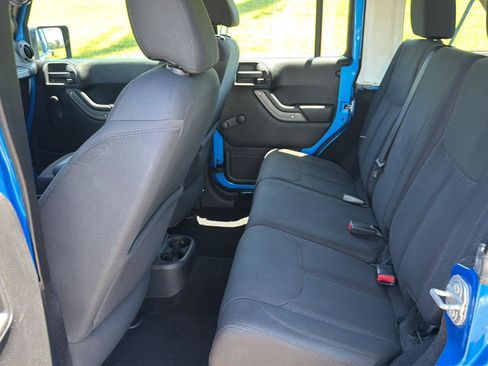 Used 2016 Jeep Wrangler Unlimited Sport AWD/4WD image 11