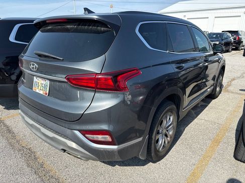 Used 2020 Hyundai Santa Fe SEL FWD image 2