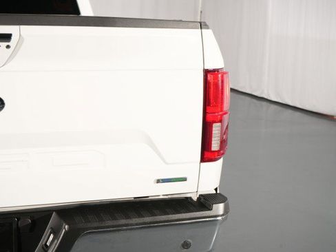 Used 2020 Ford F150 Lariat w/ Equipment Group 502A Luxury AWD/4WD image 20