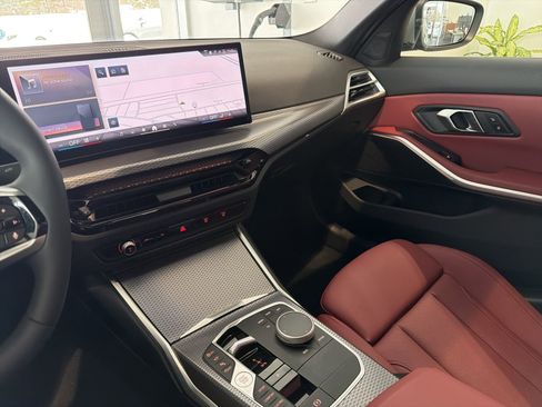 Used 2025 BMW 330i xDrive Sedan w/ M Sport Package image 23