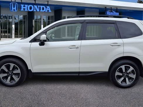 Used 2018 Subaru Forester 2.5i Premium w/ Protection Package #1 AWD/4WD image 5