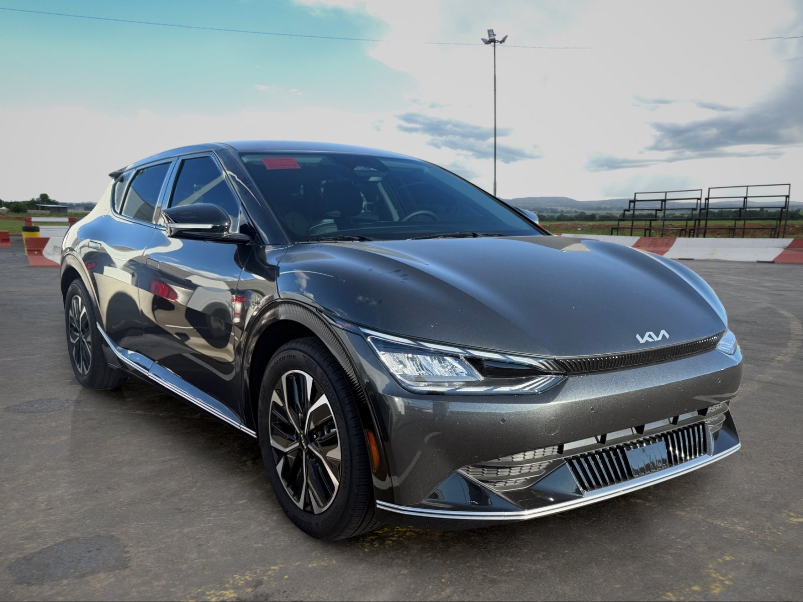 Certified 2023 Kia EV6 Wind RWD image 2
