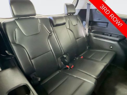 Certified 2024 Kia Telluride LX FWD image 27