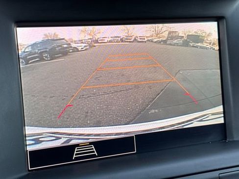 Used 2022 GMC Terrain SLE image 27