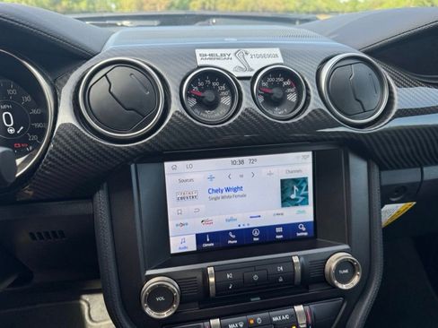 Used 2021 Ford Mustang Shelby GT500 w/ Carbon Fiber Track Pack image 29